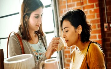 مقابله با عوارض جانبی انواع عطرها