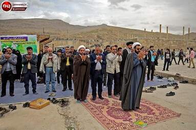  گردشگران نوروزی در تخت جمشید + تصاویر