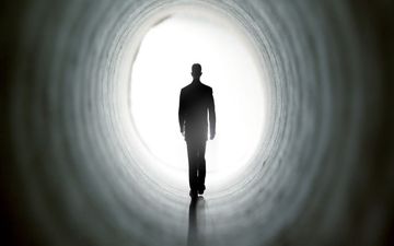 ۸ راهکار برای غلبه بر اضطراب مرگ