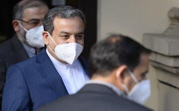 هیات مذاکره ‌کننده ایرانی وارد وین شد