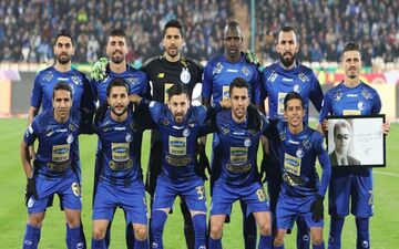 وقتی دیدند استقلال صدرنشین شد در تیم فاصله انداختند
