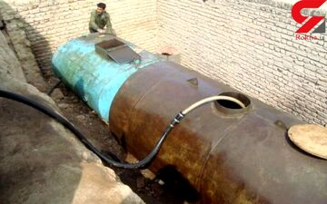 کشف تانکر سوخت قاچاق از زیر زمین یک خانه در همدان