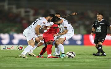 صفیری: قضاوت دیدار پرسپولیس و فولاد یکی از بهترین‌های هفته سوم بود