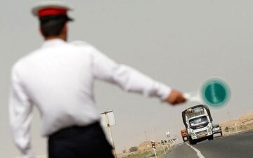 دستگیری راننده کامیون متخلف محور خور-جندق