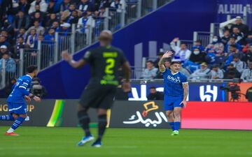 مصدومیت میتروویچ در آستانه بازی با پرسپولیس؛ زنگ خطر برای الهلال


