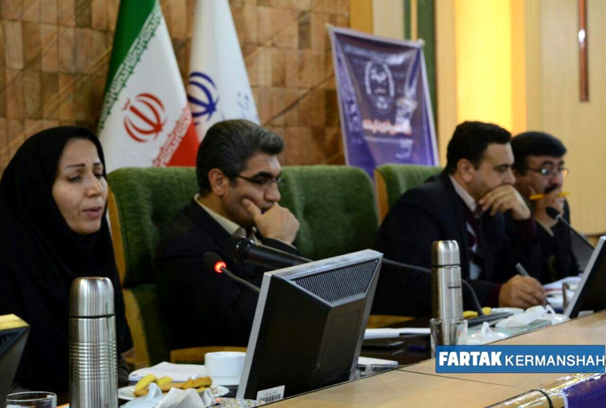 جلسه بررسی چالش ها و مشکلات شرکت های دانش بنیان استان کرمانشاه به روایت تصویر