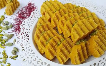 طرز تهیه حلوا نثار زعفرانی ارومیه؛ خوشمزه و سنتی