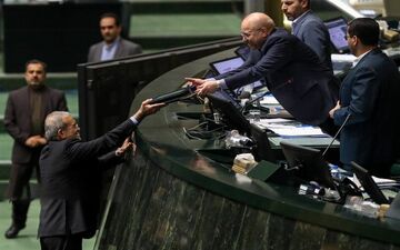 هدفگذاری بودجه‌ای دولت در ۱۴۰۵ مشخص شد/منتظر این پنج اقدام باشید