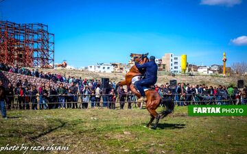 همایش نوروزی سوارکاری در نهاوند به روایت تصویر