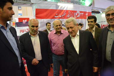 استاندار همدان در غرفه فرتاک نیوز