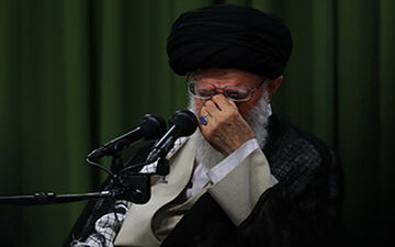 شعری که رهبر انقلاب را به گریه انداخت + فیلم 