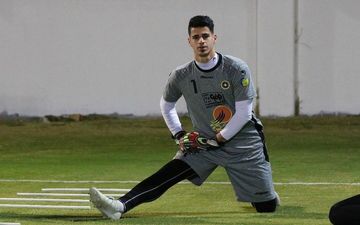گلر سپاهان به پرسپولیس می آید؟