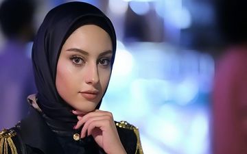 تیپ جدید “ترلان پروانه” در یک مراسم شبانه 