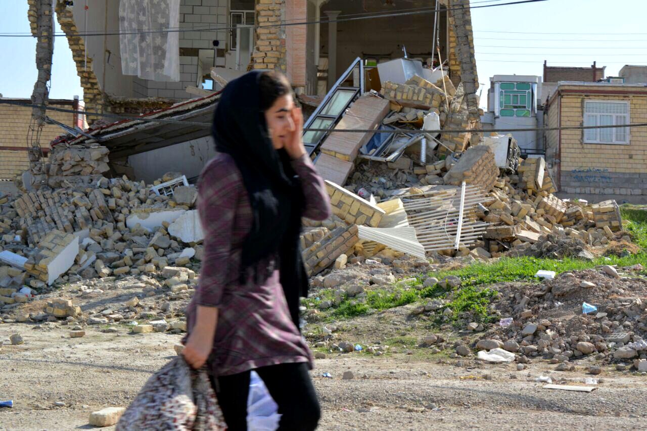 گزارش تصویری/ آخریت تصاویر از زلزله سزپل ذهاب / زندگی جاریست ولی دیدنش خالی از لطف نیست