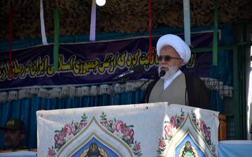 دفاع مقدس به مکتبی ماندگار برای ایستادگی در برابر زورگویان و مستکبران  تبدیل شده است

