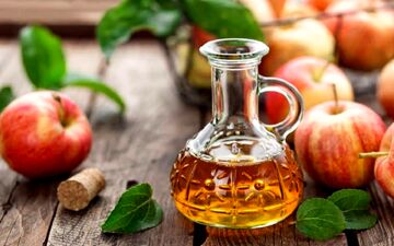 چطور از سرکه سیب برای درمان آکنه و جوش استفاده کنیم