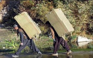 دیه کوله برانی که در حادثه بهمن جان باختند، پرداخت می‌شود/ حضور 10 هزار کوله بر در دو شهر