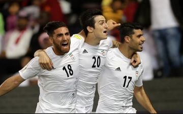خیال قلعه‌نویی از بابت خط دفاع راحت شد