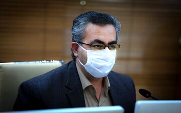کرونای انگلیسی و  اهمیت استفاده دوبل از ماسک و پرهیز از دورهمی 