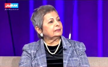 اعتراف کارشناس شبکه ضدانقلاب درباره آیت‌اللّه خامنه‌ای