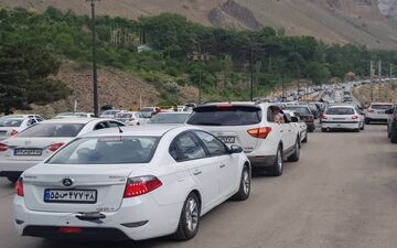 ترافیک وسایل نقلیه در برخی از محورهای شمالی و آزادراهی کشور