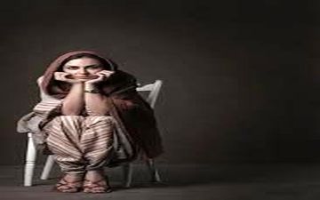سلفی آینه ای شیوا ابراهیمی در کافه امجدیه