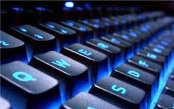 پسر 15 ساله با آبرویم بازی کرد