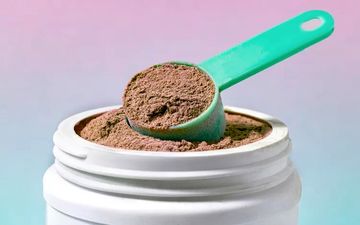 مصرف هر روز پودر پروتئین با بدن شما چه می‌کند؟
