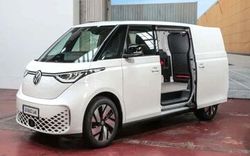 معرفی ون برقی فولکس‌ واگن ID.Buzz Cargo LWB با قدرت ۳۳۵ اسب بخار