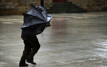 همدانی ها به گوش: هشدار وزش باد شدید