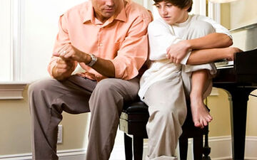 نحوه رفتار با پسران در سن بلوغ 