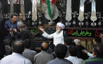 مسئولان باید مشکلات را حل کنند