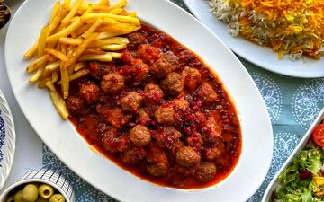  کوفته قلقلی با سس زرشک رو بیا یاد بگیر!