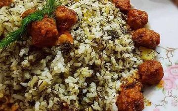 سیب پلو با گوشت را این طوری درست کن / یک غذای فوق العاده با عطر و طعم به یاد ماندنی