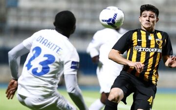 آاِک صدرنشینی   سوپر لیگ فوتبال یونان را از دست داد 
