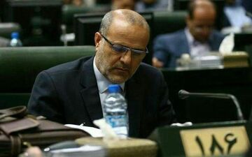 میرزاده: کمیسیون آموزش موافق بازگشایی مدارس و دانشگاه‌ها نیست
