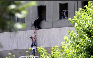 عکس کودک حادثه تروریستی مجلس در میان تصاویر برتر سال رویترز