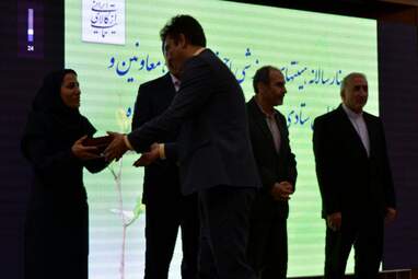 تجلیل از روسای هیأت‌های ورزشی استان کرمانشاه امروز نهم خرداد با حضور ارسلان حسینی مدیرکل و معاونین ستادی ورزش و جوانان استان کرمانشاه در سالن آمفی‌تئاتر ولیعصر(عج) این اداره انجام شد.