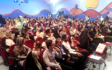 همایش پاسداشت کتابخوانی واحیای فرهنگ آن در کرمانشاه