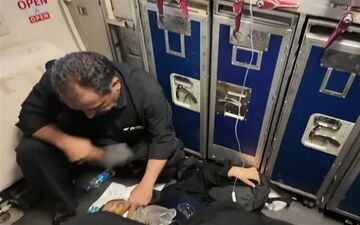 جان زائر اربعین در پرواز بازگشت به یزد با اقدام فوری پزشکان نجات یافت