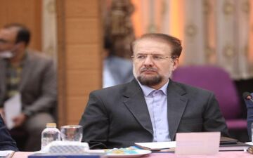 
تدارک یک هزار برنامه آموزشی برای شهروندان کرمانشاهی/هدف ما ساخت شهری زیبا و تمیز است
 


