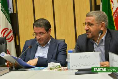 جلسه کارگروه توسعه صادرات غیر نفتی با حضور وزیر صمت، استاندار و جمعی از مدیران استان