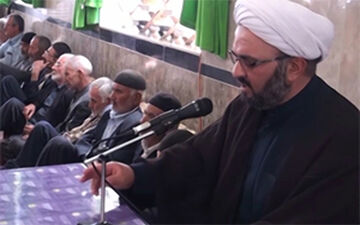 روحانی خیری که زندگی خود را وقف اهالی یک روستا کرد + فیلم