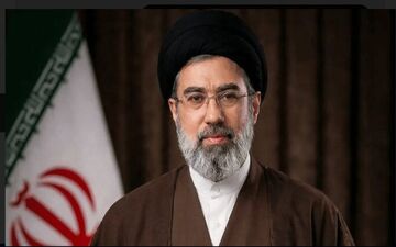 تصاویر نایاب آیت‌الله خامنه‌ای و شهید رئیسی در سال ۹۱