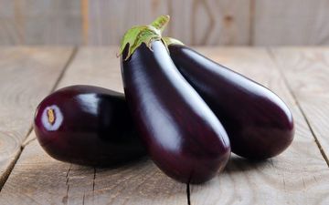 چگونه بادمجان رسیده و شیرین انتخاب کنیم