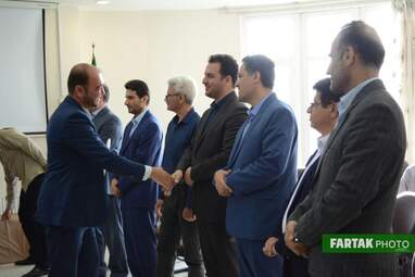 تجلیل از کارگران خدماتی و کارکنان فضای سبز شهرداری در فرهنگسرای گل‌نرگس