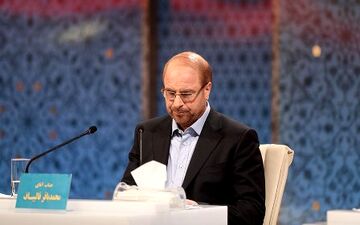  قالیباف: مبارزه با آمریکا یعنی کار / همه امیدم به دخترخانمهای گلم و اقا پسر های خلاقی است که کنار زده شدند
