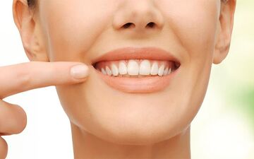6 توصیه غذایی برای زیباسازی خنده شما