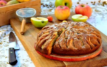 طرز تهیه پای سیب خانگی؛ دسر گرم و دلپذیر