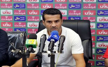 شجاعی: فوتبال مثل نانوایی نیست، صنعت نفت تیم نیاز به زمان دارد